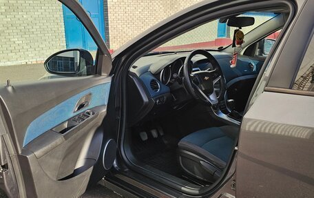 Chevrolet Cruze II, 2011 год, 870 000 рублей, 10 фотография