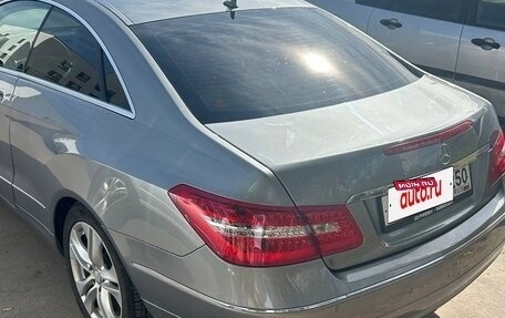 Mercedes-Benz E-Класс, 2011 год, 1 600 000 рублей, 5 фотография