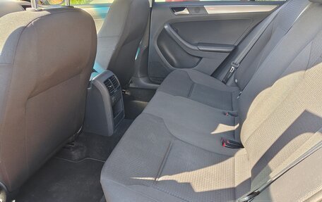 Volkswagen Jetta VI, 2016 год, 1 400 000 рублей, 17 фотография