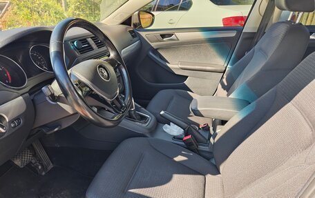 Volkswagen Jetta VI, 2016 год, 1 400 000 рублей, 16 фотография