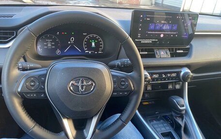 Toyota RAV4, 2024 год, 3 540 000 рублей, 14 фотография