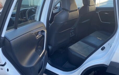 Toyota RAV4, 2024 год, 3 540 000 рублей, 19 фотография