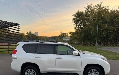 Toyota Land Cruiser Prado 150 рестайлинг 2, 2010 год, 2 500 000 рублей, 7 фотография