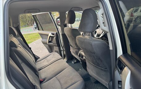 Toyota Land Cruiser Prado 150 рестайлинг 2, 2010 год, 2 500 000 рублей, 20 фотография