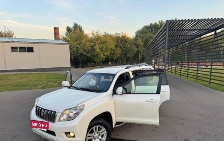 Toyota Land Cruiser Prado 150 рестайлинг 2, 2010 год, 2 500 000 рублей, 32 фотография
