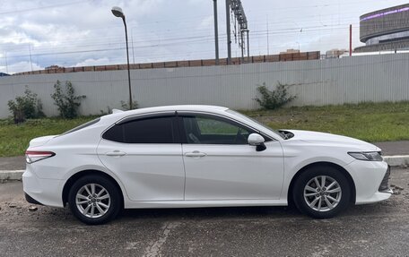 Toyota Camry, 2019 год, 1 650 000 рублей, 2 фотография