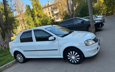 Renault Logan I, 2013 год, 400 000 рублей, 2 фотография