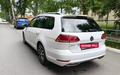 Volkswagen Golf VII, 2019 год, 1 570 000 рублей, 2 фотография