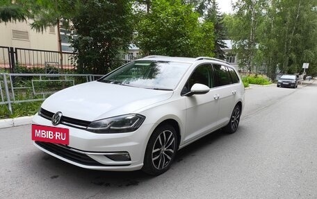 Volkswagen Golf VII, 2019 год, 1 570 000 рублей, 6 фотография