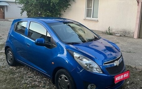 Chevrolet Spark III, 2011 год, 580 000 рублей, 2 фотография