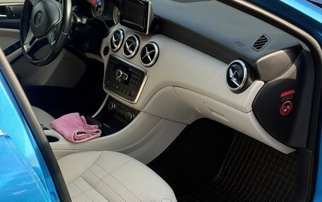 Mercedes-Benz A-Класс, 2013 год, 1 550 000 рублей, 29 фотография