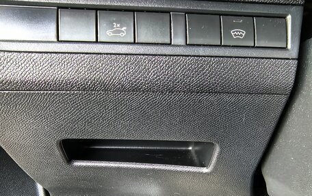 Peugeot 3008 II, 2017 год, 2 000 000 рублей, 22 фотография