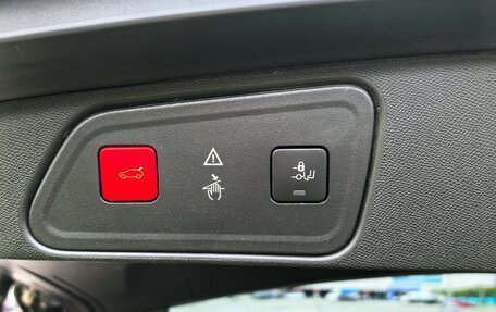 Peugeot 3008 II, 2017 год, 2 000 000 рублей, 25 фотография
