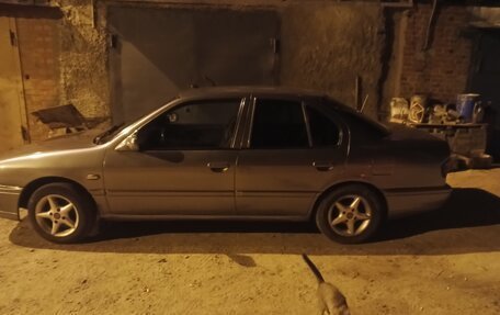 Nissan Primera II рестайлинг, 1992 год, 155 000 рублей, 5 фотография