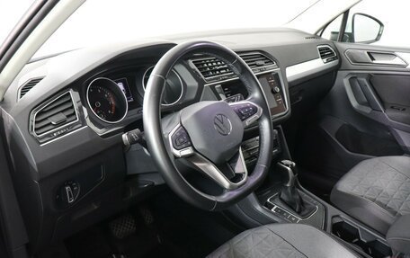 Volkswagen Tiguan II, 2020 год, 2 629 000 рублей, 9 фотография