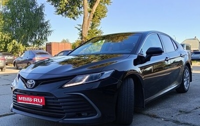 Toyota Camry, 2021 год, 2 400 000 рублей, 1 фотография