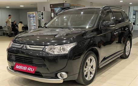 Mitsubishi Outlander III рестайлинг 3, 2012 год, 1 099 000 рублей, 5 фотография