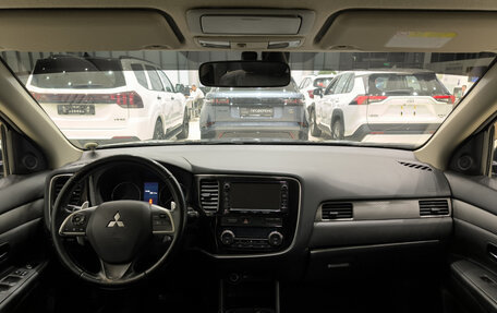 Mitsubishi Outlander III рестайлинг 3, 2012 год, 1 099 000 рублей, 18 фотография