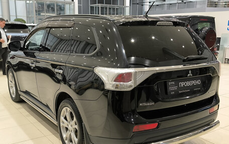 Mitsubishi Outlander III рестайлинг 3, 2012 год, 1 099 000 рублей, 11 фотография