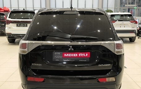 Mitsubishi Outlander III рестайлинг 3, 2012 год, 1 099 000 рублей, 10 фотография