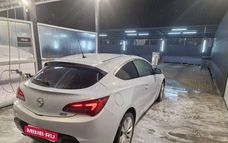 Opel Astra J, 2011 год, 780 000 рублей, 4 фотография