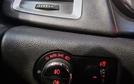 Opel Astra J, 2011 год, 780 000 рублей, 12 фотография