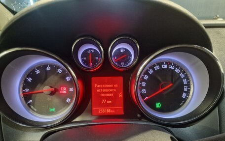 Opel Astra J, 2011 год, 780 000 рублей, 9 фотография