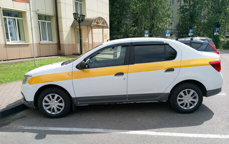 Renault Logan II, 2019 год, 1 000 000 рублей, 3 фотография