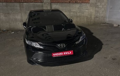 Toyota Camry, 2019 год, 2 100 000 рублей, 1 фотография