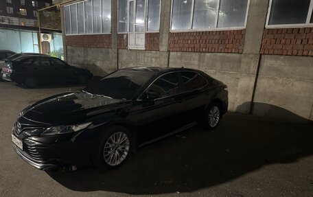Toyota Camry, 2019 год, 2 100 000 рублей, 2 фотография