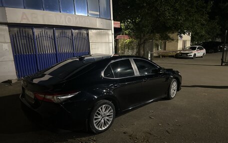 Toyota Camry, 2019 год, 2 100 000 рублей, 5 фотография