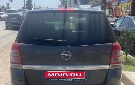 Opel Zafira B, 2008 год, 600 000 рублей, 2 фотография