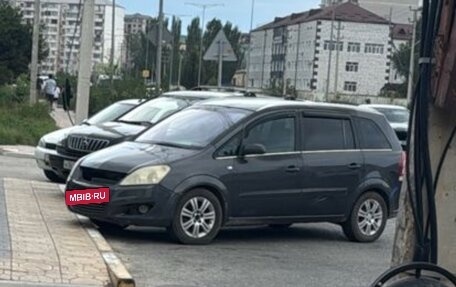 Opel Zafira B, 2008 год, 600 000 рублей, 3 фотография