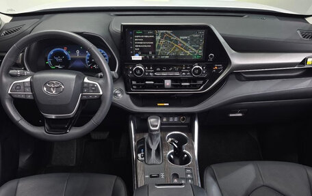 Toyota Highlander, 2023 год, 4 661 355 рублей, 18 фотография