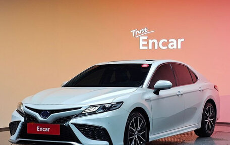 Toyota Camry, 2023 год, 3 189 788 рублей, 2 фотография