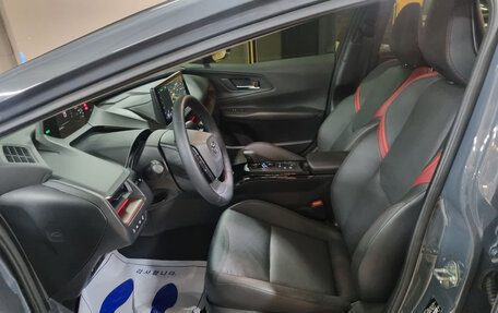 Toyota Prius IV XW50, 2023 год, 3 321 392 рублей, 17 фотография