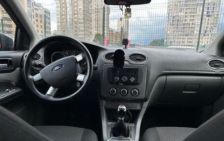 Ford Focus II рестайлинг, 2010 год, 600 000 рублей, 21 фотография