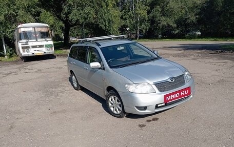 Toyota Corolla, 2004 год, 550 000 рублей, 9 фотография