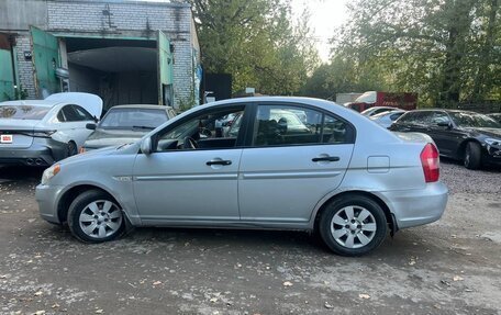 Hyundai Verna II, 2006 год, 235 000 рублей, 2 фотография