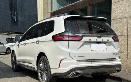 Ford Edge II рестайлинг, 2022 год, 2 140 000 рублей, 3 фотография