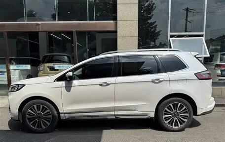 Ford Edge II рестайлинг, 2022 год, 2 140 000 рублей, 2 фотография