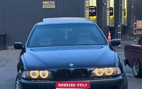 BMW 5 серия, 1999 год, 535 000 рублей, 1 фотография