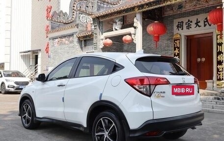 Honda Vezel, 2022 год, 1 358 000 рублей, 5 фотография