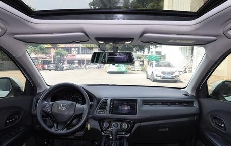 Honda Vezel, 2022 год, 1 358 000 рублей, 15 фотография