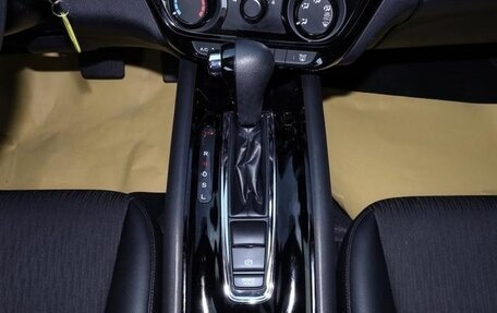 Honda Vezel, 2022 год, 1 358 000 рублей, 17 фотография