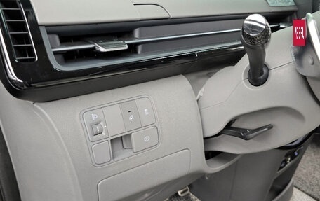 Hyundai Staria, 2023 год, 4 300 000 рублей, 11 фотография