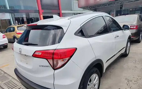 Honda Vezel, 2017 год, 1 228 000 рублей, 4 фотография
