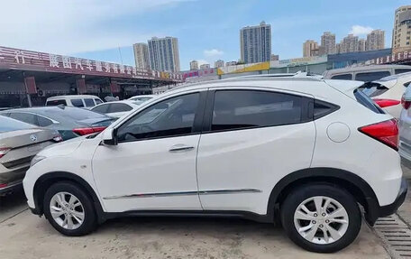 Honda Vezel, 2017 год, 1 228 000 рублей, 6 фотография