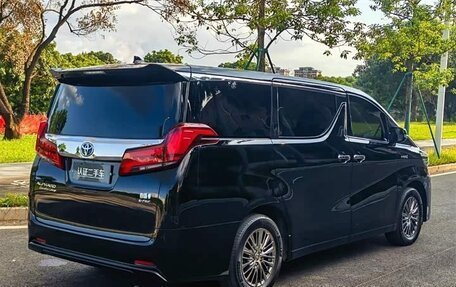 Toyota Alphard III, 2022 год, 4 680 888 рублей, 5 фотография