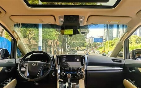 Toyota Alphard III, 2022 год, 4 680 888 рублей, 17 фотография